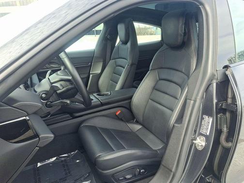 2024 Porsche Taycan Base