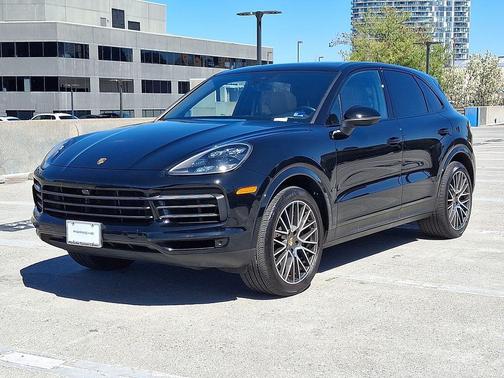 Black 2022 Porsche Cayenne Platinum Edition