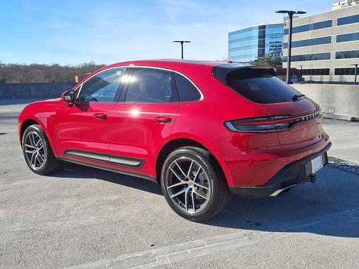 2026 Porsche Macan 