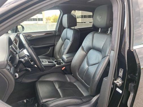 2015 Porsche Macan Turbo