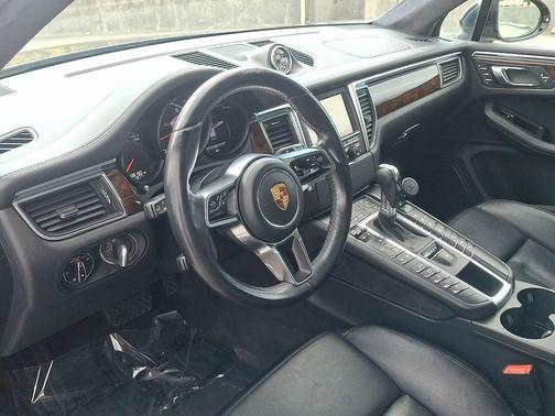 2015 Porsche Macan Turbo