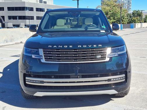2024 Land Rover Range Rover P530 SE