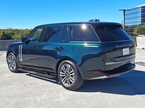 2024 Land Rover Range Rover P530 SE