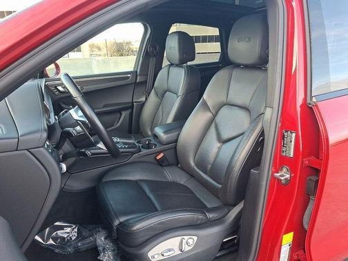 2021 Porsche Macan GTS