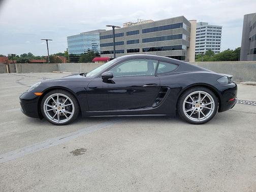 2024 Porsche 718 Cayman 