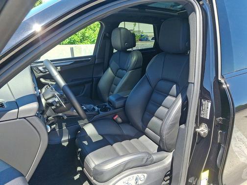 Black 2023 Porsche Macan Macan