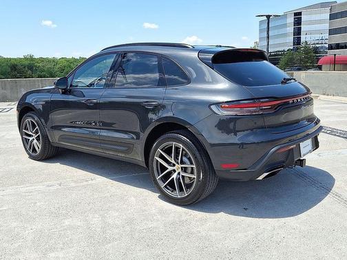 2025 Porsche Macan T