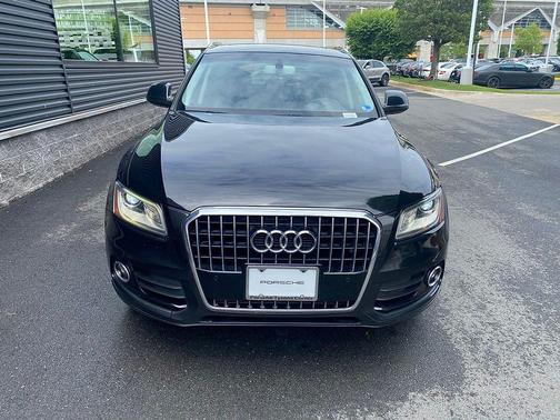 Phantom Black Pearl 2013 Audi Q5 2.0T Premium Plus