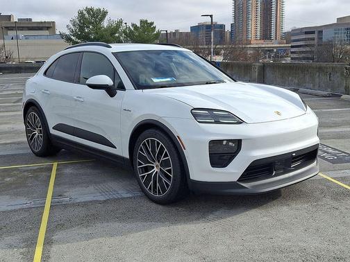 2025 Porsche Macan