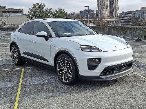 2025 Porsche Macan 