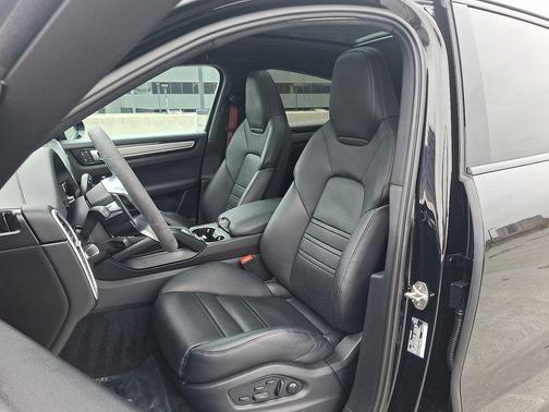 2023 Porsche Cayenne Cayenne