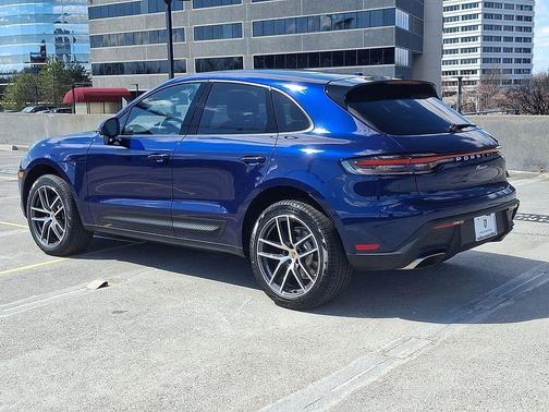 2025 Porsche Macan 