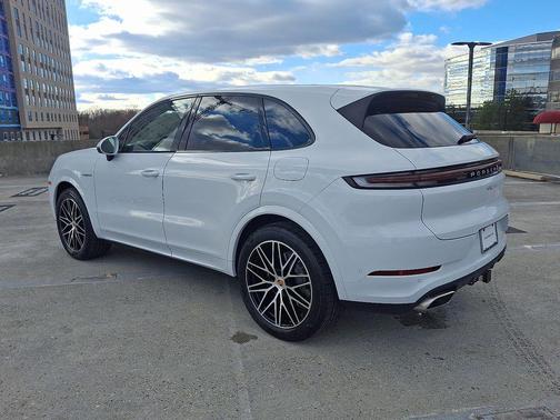 2026 Porsche Cayenne Cayenne E-Hybrid