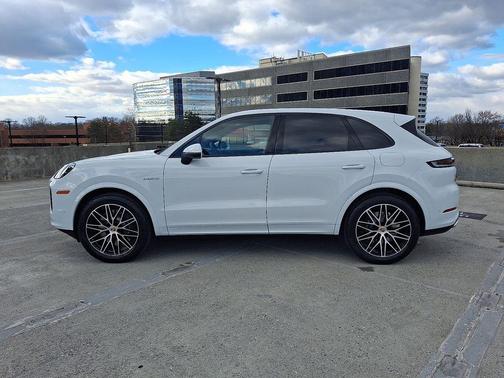 2026 Porsche Cayenne Cayenne E-Hybrid
