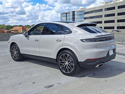 Chalk 2026 Porsche Cayenne Cayenne
