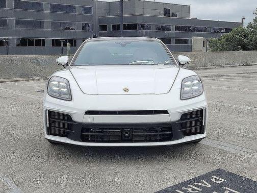 2024 Porsche Panamera 