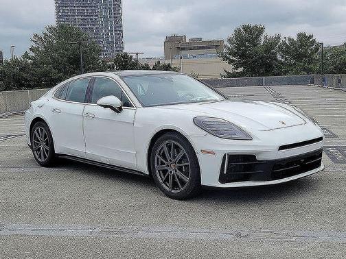 2024 Porsche Panamera 