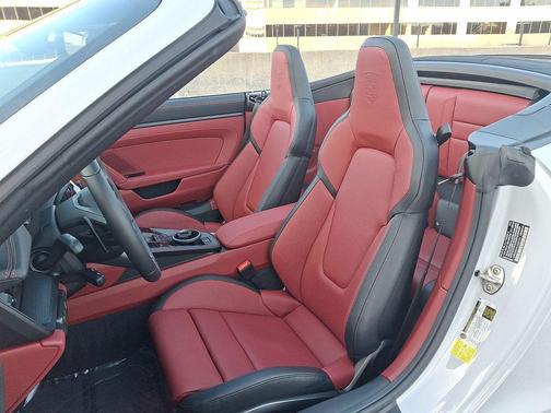 2026 Porsche 911 Carrera 4S