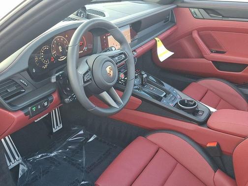 2026 Porsche 911 Carrera 4S