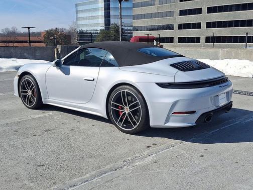 2026 Porsche 911 Carrera 4S Cabriolet