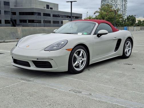 2024 Porsche 718 Boxster 