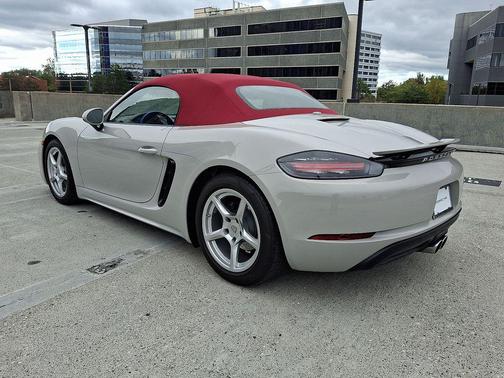 2024 Porsche 718 Boxster 