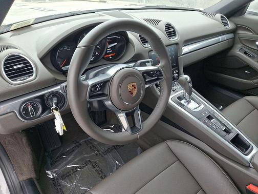 2024 Porsche 718 Boxster 