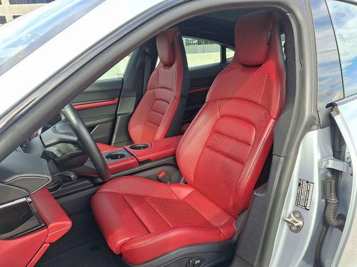 2023 Porsche Taycan 4S