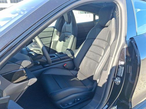 2026 Porsche Taycan 4