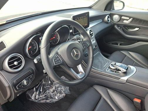 2018 Mercedes-Benz GLC 300 4MATIC