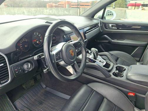 2023 Porsche Cayenne Cayenne