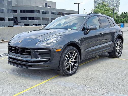 2025 Porsche Macan 