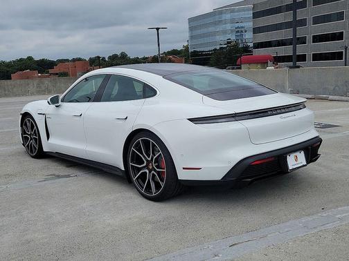 2025 Porsche Taycan 4S