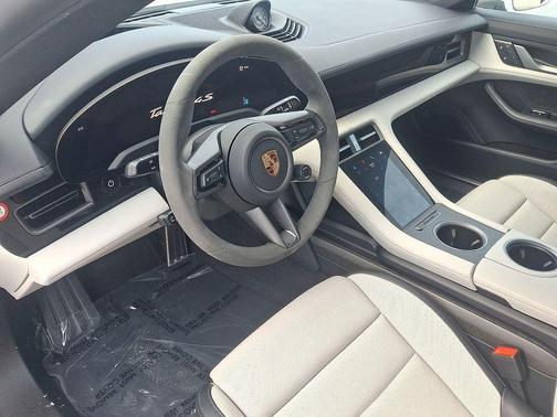 2025 Porsche Taycan 4S