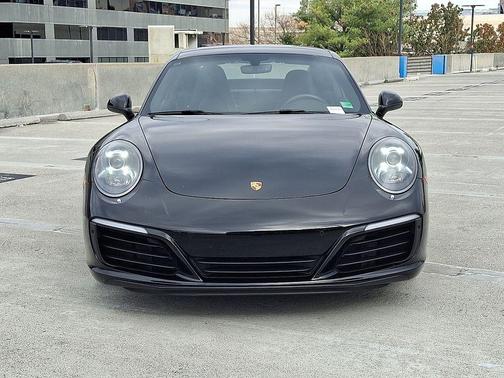 2017 Porsche 911 Carrera