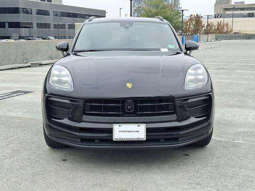 2023 Porsche Macan 