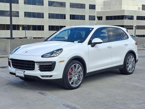 2016 Porsche Cayenne Turbo