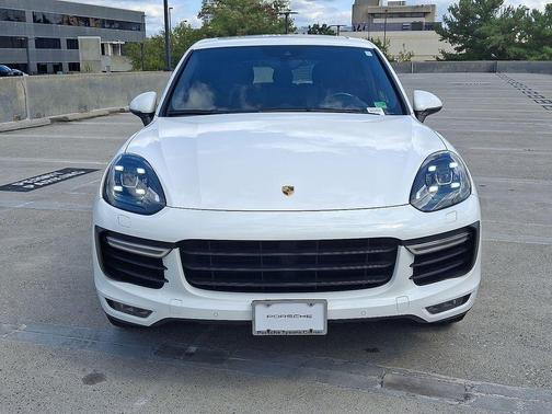 2016 Porsche Cayenne Turbo