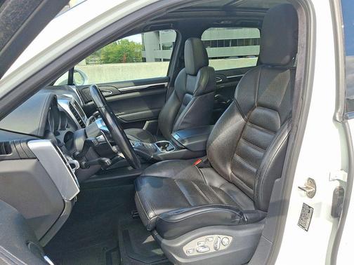 2016 Porsche Cayenne Turbo