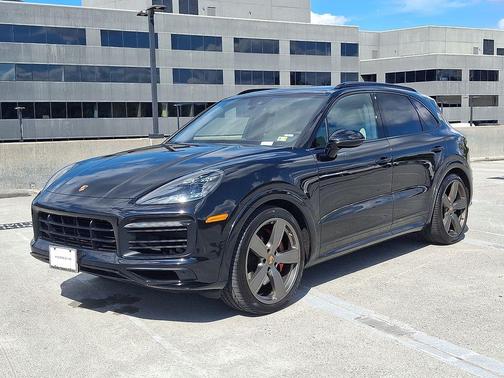 2022 Porsche Cayenne GTS
