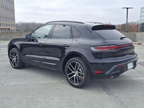 2026 Porsche Macan 