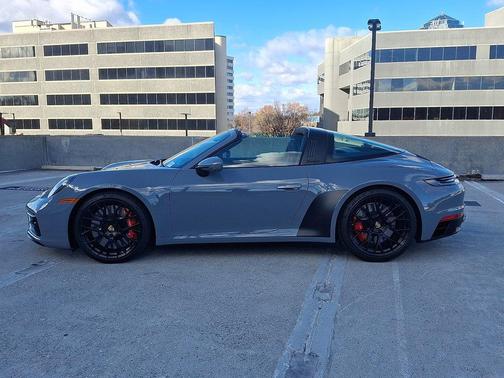 2024 Porsche 911 Targa 4 GTS