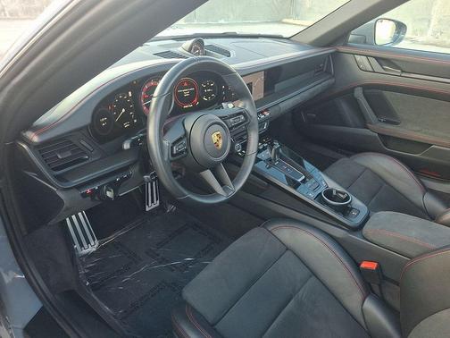 2024 Porsche 911 Targa 4 GTS