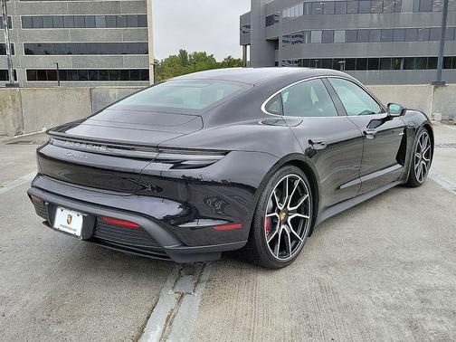 2025 Porsche Taycan 4S