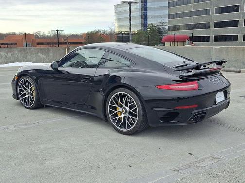2016 Porsche 911 Turbo