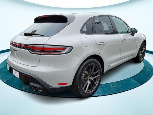 2023 Porsche Macan 