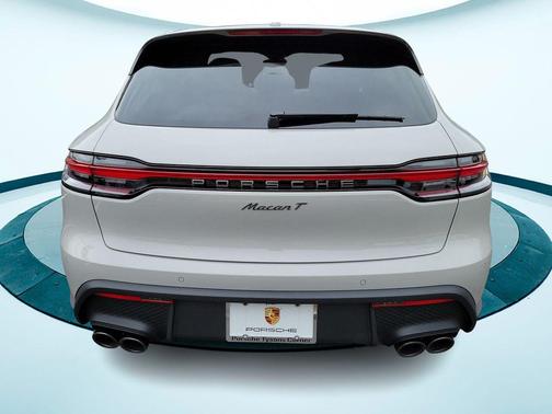 2023 Porsche Macan 