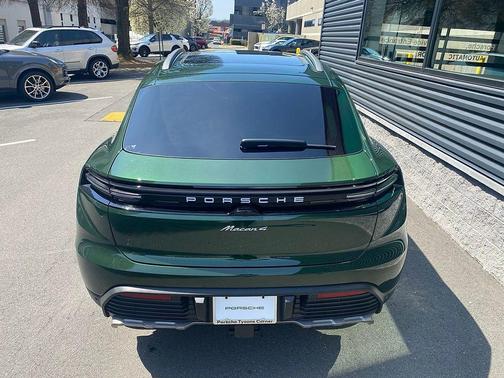 Green Metallic 2025 Porsche Macan Macan Electric 4