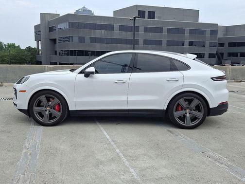 2024 Porsche Cayenne S