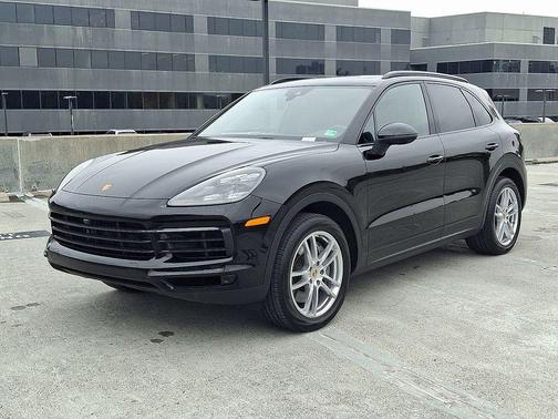 2023 Porsche Cayenne S